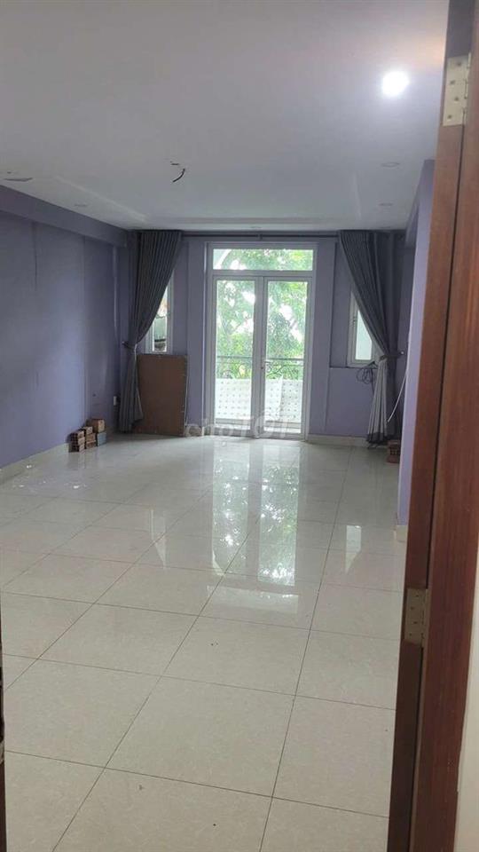 Nhà Đẹp Đối Diện Công Viên An Sương