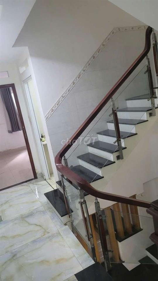 Nhà Đẹp Đối Diện Công Viên An Sương