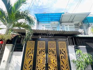 CHỦ CẦN BÁN GẤP , VỀ QUÊ , NHÀ GẦN MẶT TIỀN BỜ KÊNH THOÁNG MÁT . 