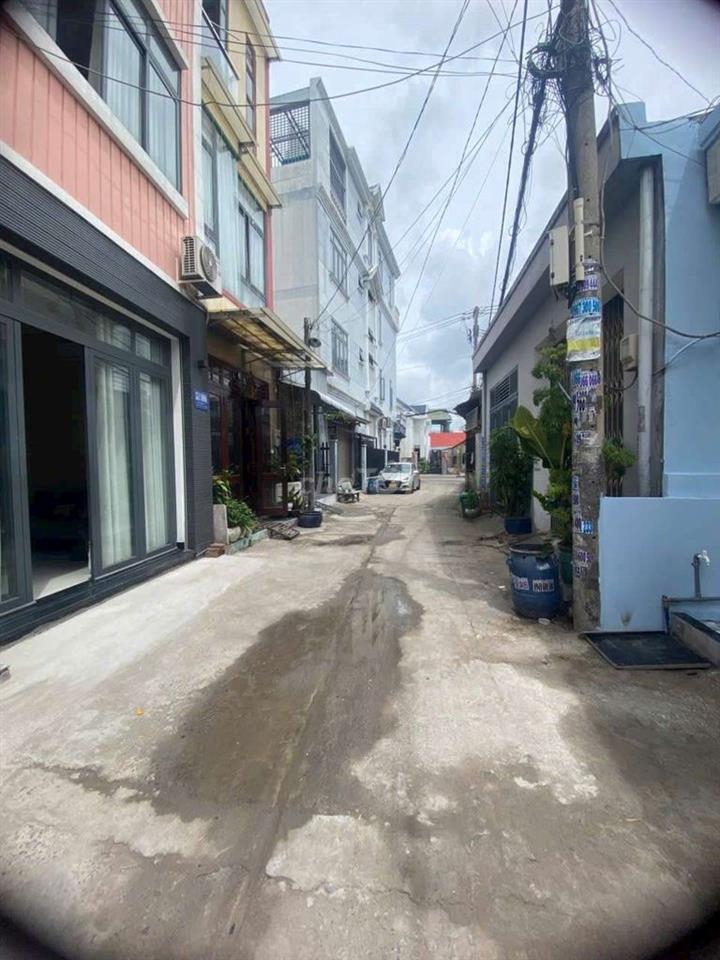 CHÍNH CHỦ CẦN SANG NHƯỢNG NHÀ LÊ VĂN KHƯƠNG , Q12, 76.5M2 , GIÁ 4.860