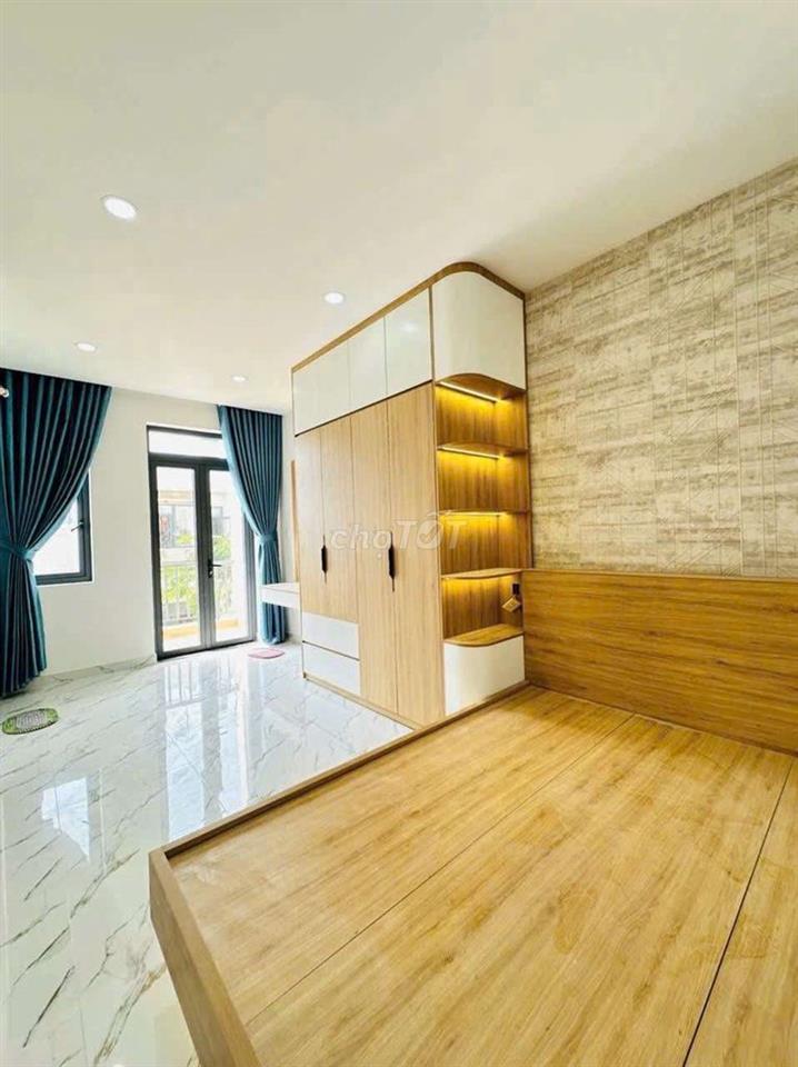 BÁN NHÀ MẶT TIỀN BỀ NGANG KHỦNG , 9.2 M , GIÁ 4.7 TỶ , TL 