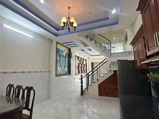 Chính Chủ Gửi Bán Nhà Mặt Phố 76m2 , 3 Lầu , Vị Trí Vàng , 5.86.TL