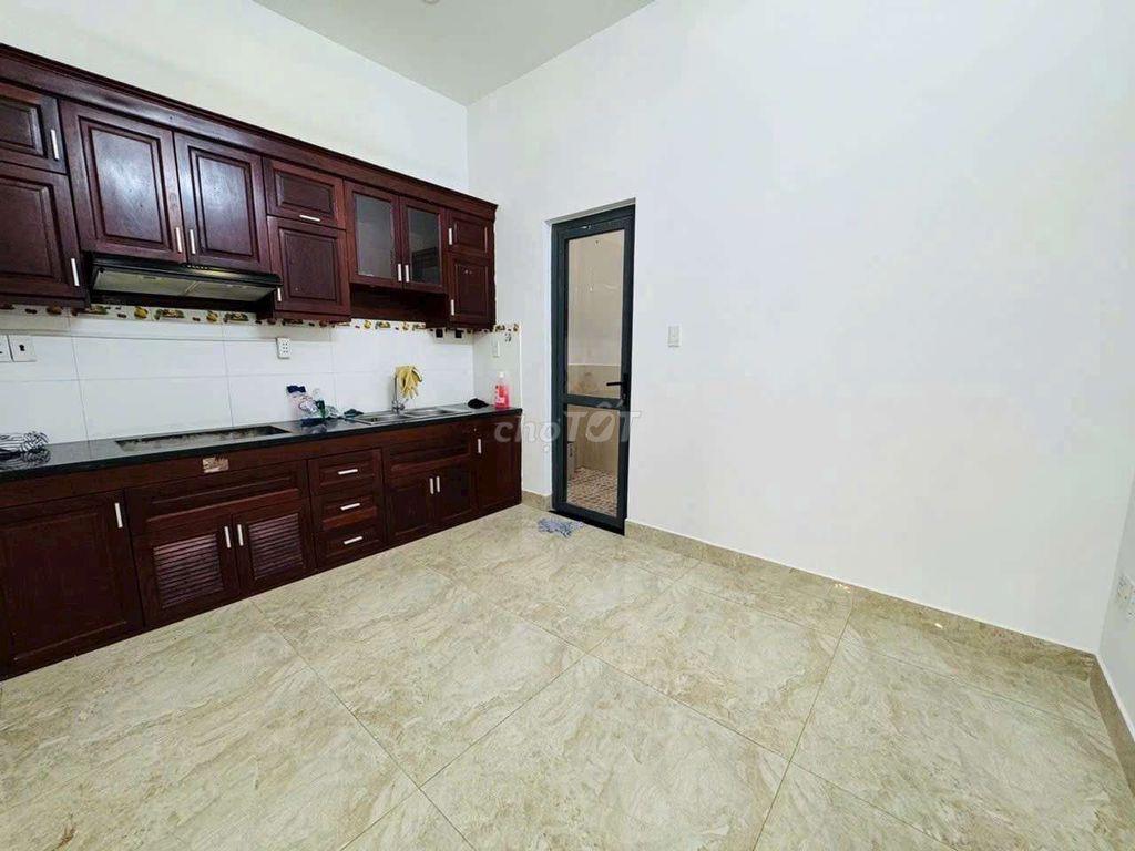 BÁN NHÀ ĐẸP NGANG 5M , ĐANG CÓ DÒNG TIỀN TỐT , DT 70M2 , 3 LẦU 5,85TỶ