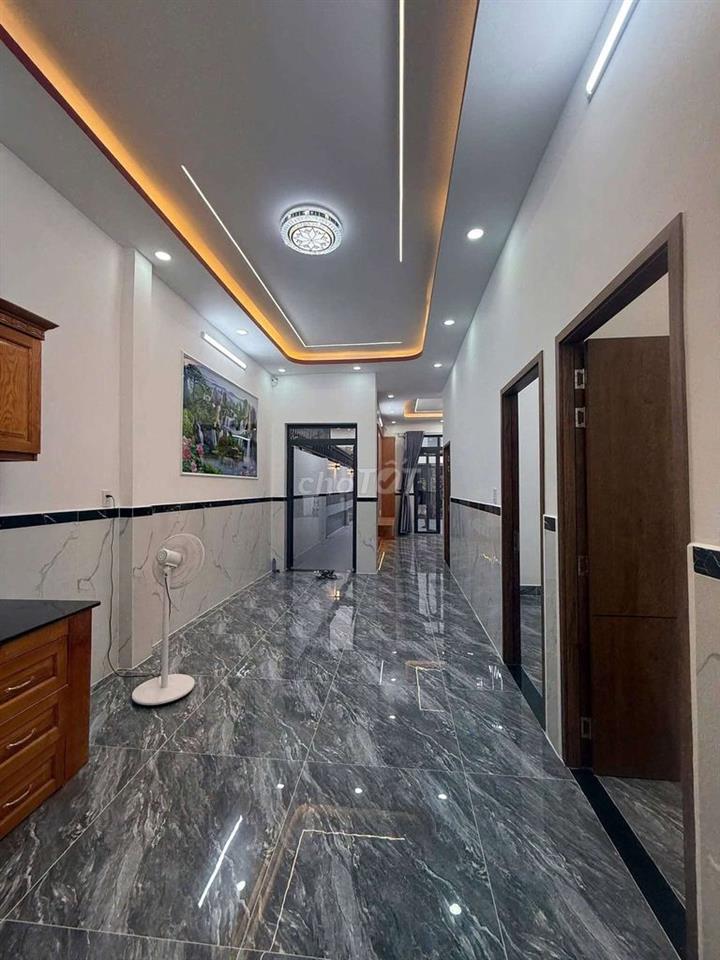 Chính chủ cần bán nhà 6.7m x 21m ấp 5 Xuân Thới Thượng