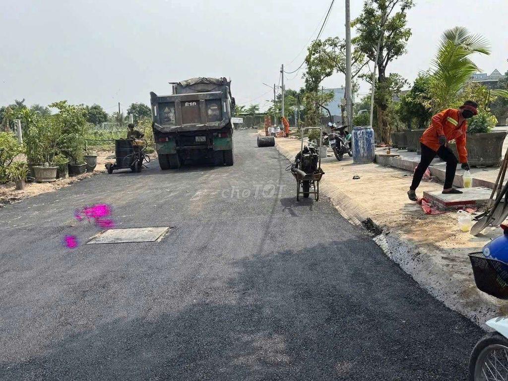Chính chủ cần bán đất thổ cư 5m x 21m mặt tiền đường nhựa XTT 20