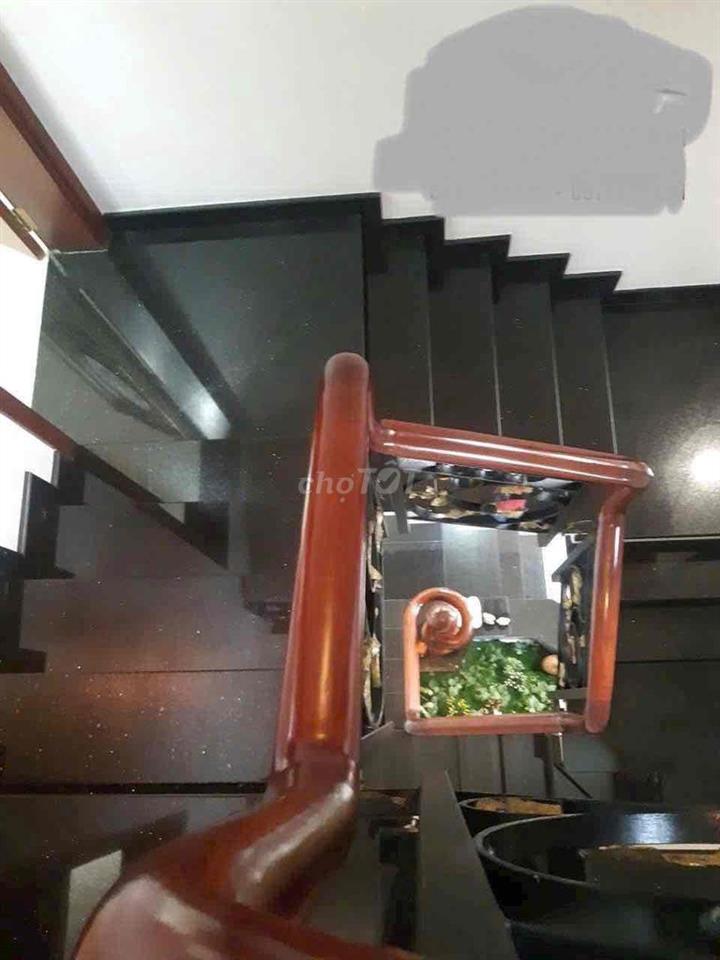 cho thuê biệt thự phan văn hớn Bà điển