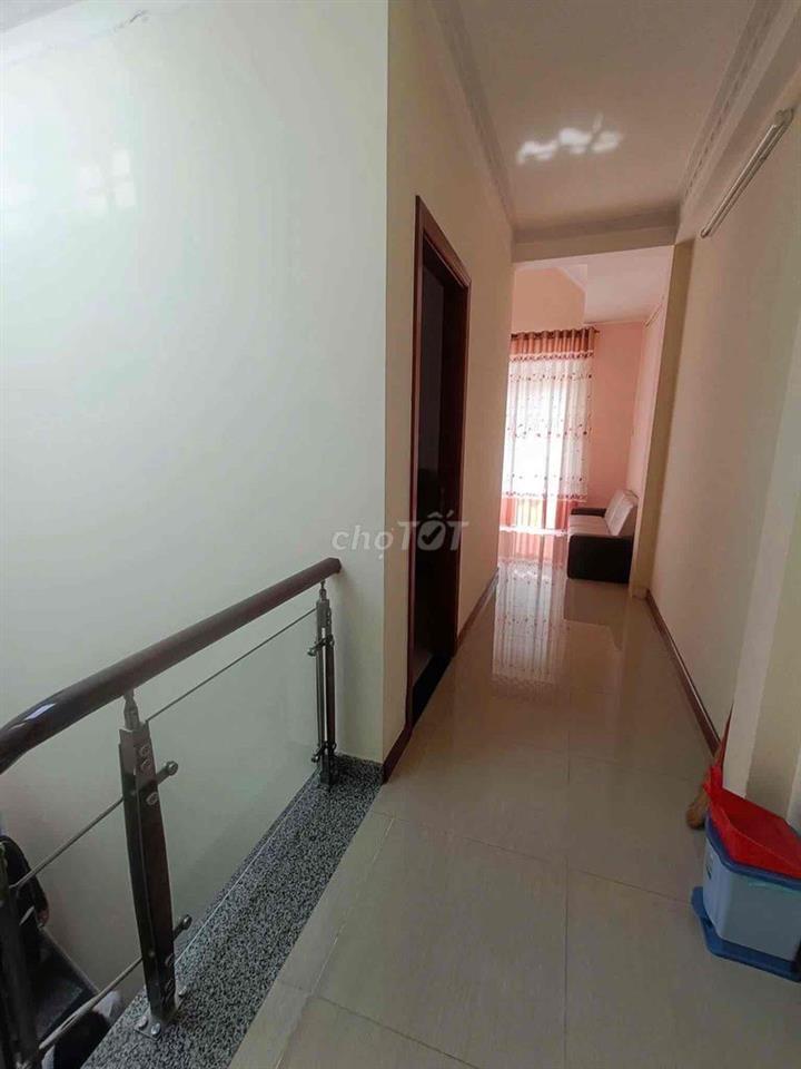 Cho thuê nhà gần Chợ Bà điểm