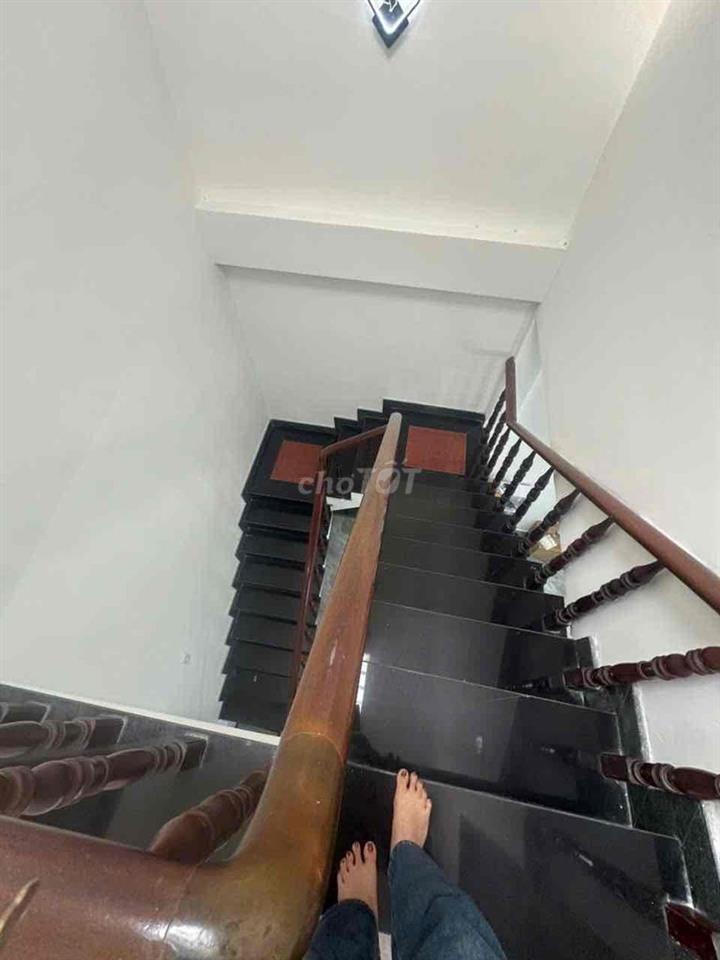 cho thuê nhà gần ngã tư bà điểm
