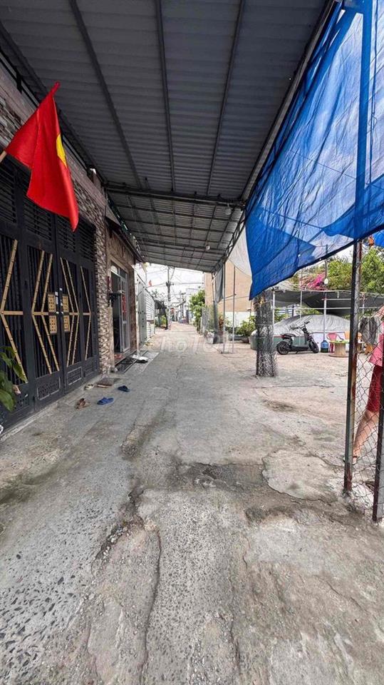 Cho thuê nhà ấp 7 xtt gần chợ đại hải