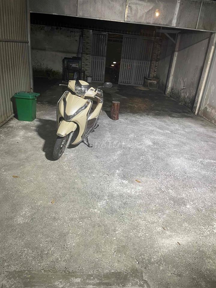 cho thuê nhà có sân rộng bà điểm