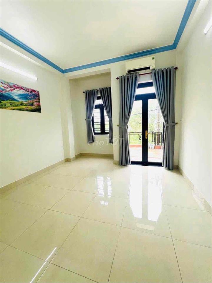 🏠. Bà Điểm , Bán nhà SHR giá 5 tỷ890tr tl .  🏠. Dt : 4 x16m , xây 1 tr
