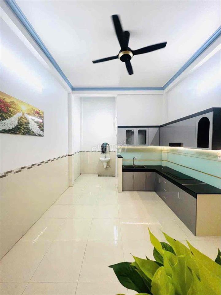 🏠. Bà Điểm , Bán nhà SHR giá 5 tỷ890tr tl .  🏠. Dt : 4 x16m , xây 1 tr