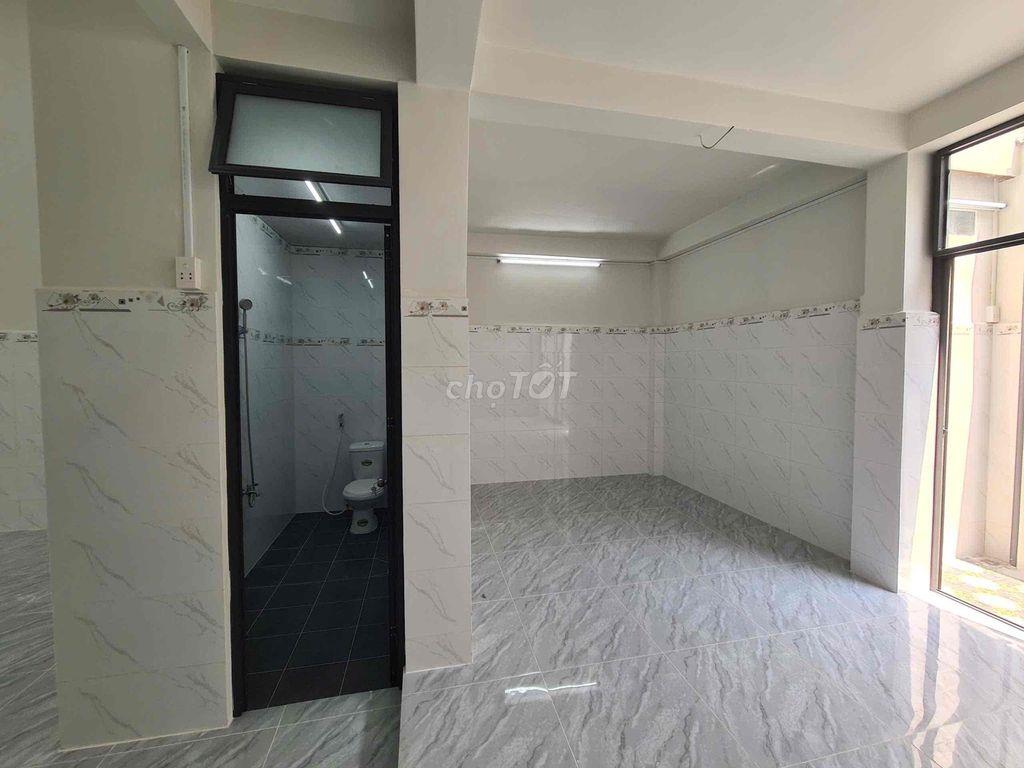 🏡Cho thuê nhà Bà điểm. Đường nhựa thông Dt 5,5x24 có gác 2wc