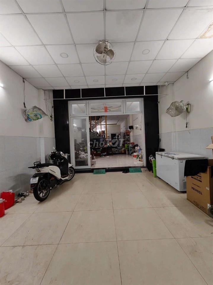 Bán nhà mặt tiền kinh doanh Bà Điểm HCM