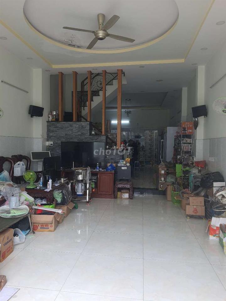 Bán nhà mặt tiền đường nhựa , 3 lầu 5x20m