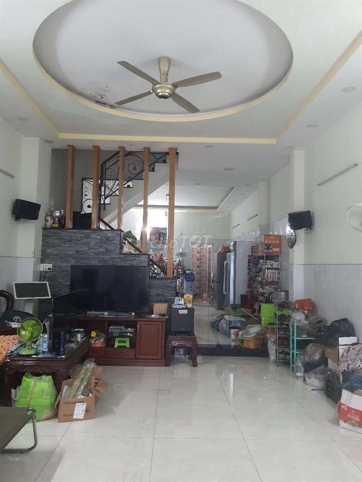 Bán nhà mặt tiền đường nhựa , 3 lầu 5x20m