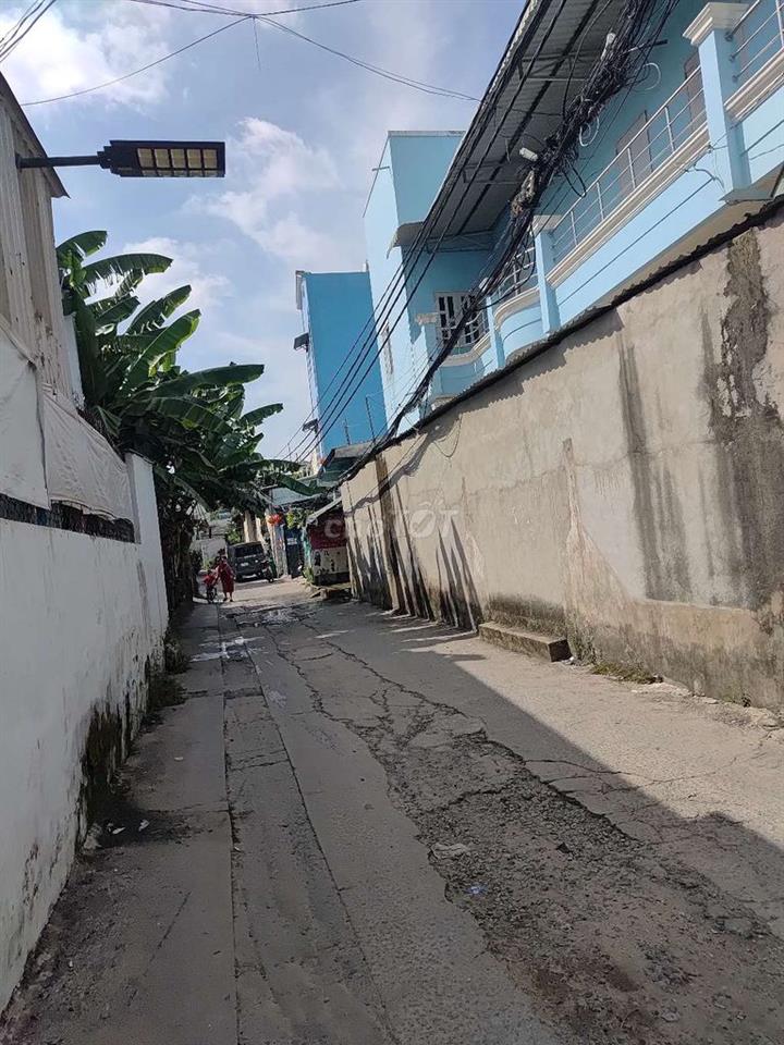 3TỶ,2 PHAN VĂN HỚN, TÂN THỚI NHẤT,Q12, 80M2.