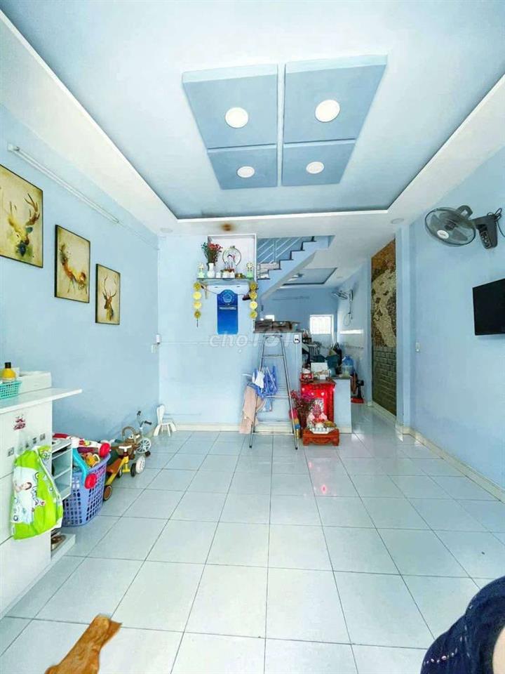 Nhà sổ hồng bà điểm đông lân
