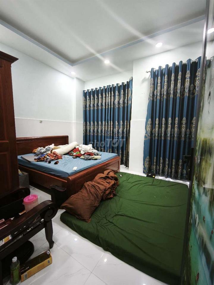Nhà được giữ sổ chính chung 2 căn