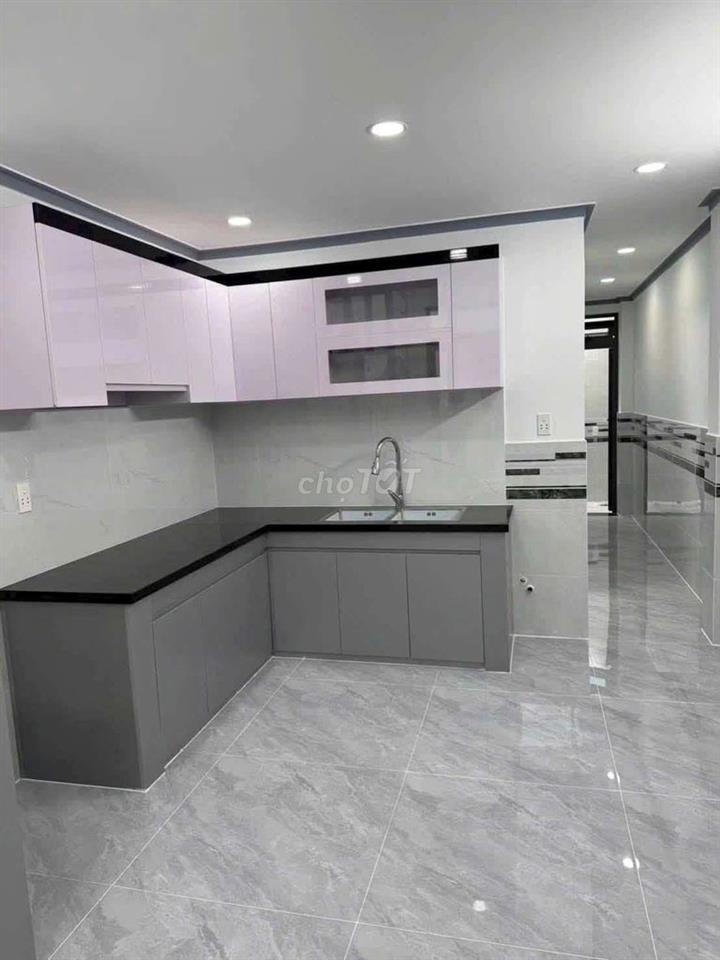 Nhà đúc mới sổ hồng khu dân cư snag tên