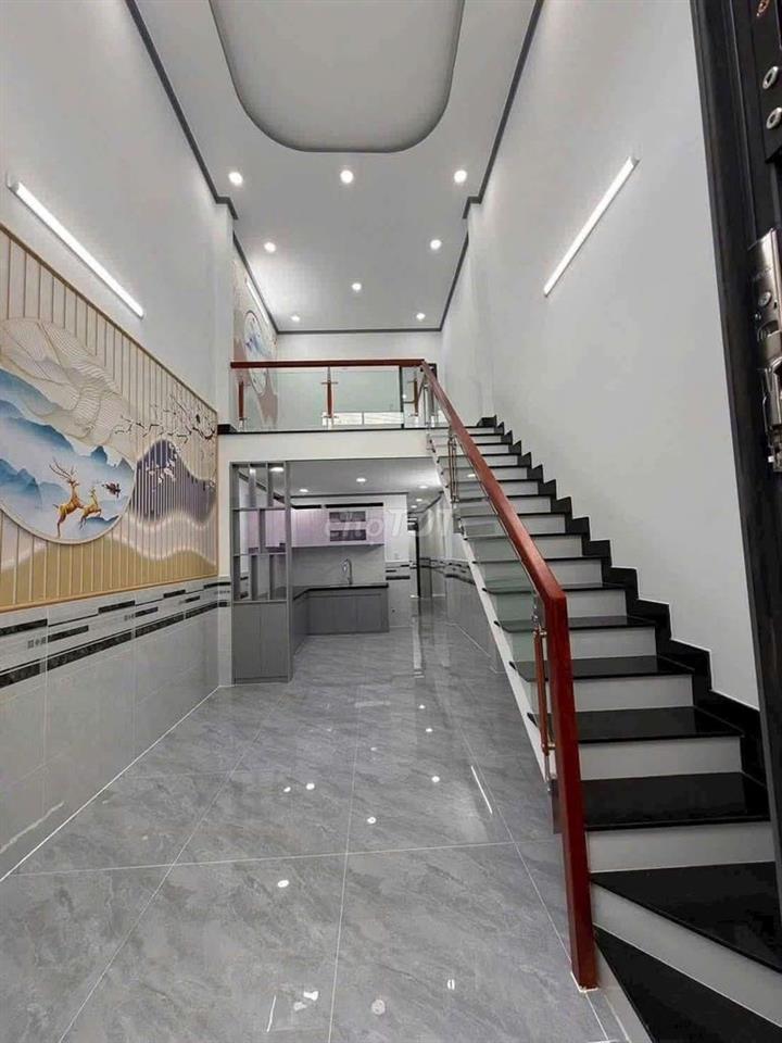 Nhà đúc mới sổ hồng khu dân cư snag tên