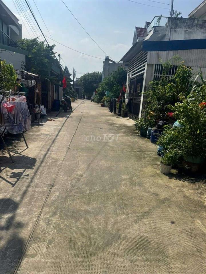 Nhà chính chủ có sổ đỏ đường xe tải