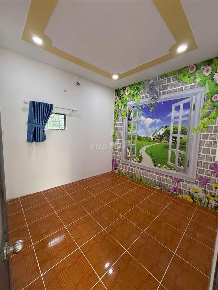 bà điểm nhà mới hoàn thiện khu trung tâm