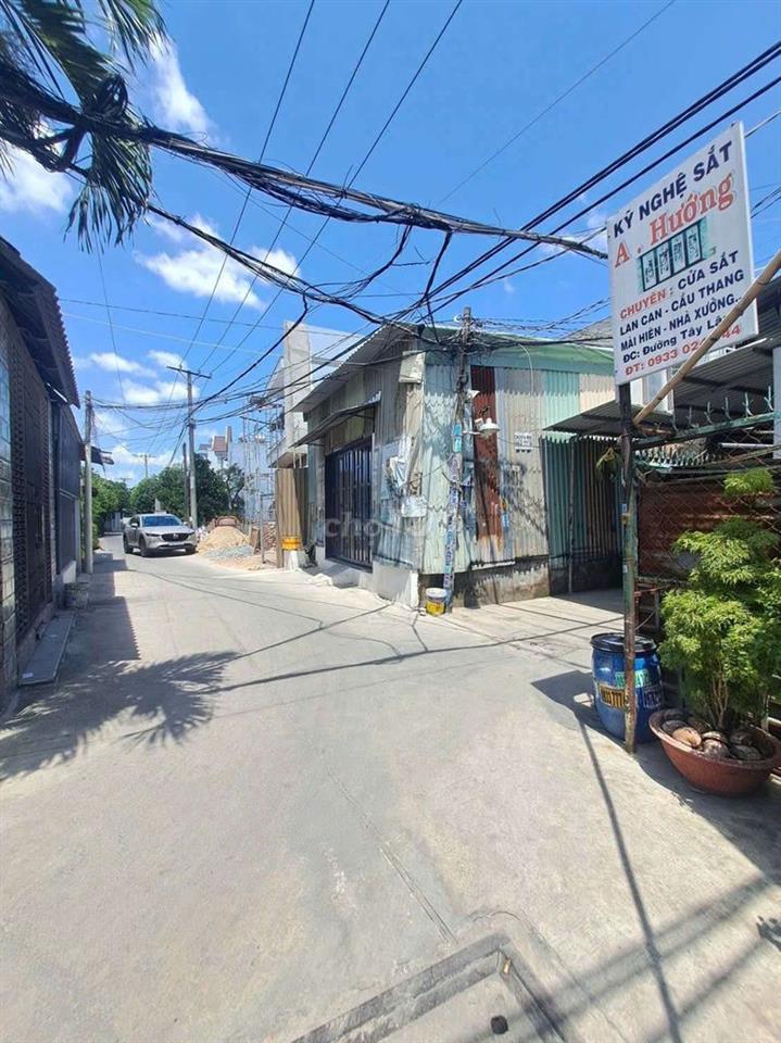 bà điểm nhà mới hoàn thiện khu trung tâm