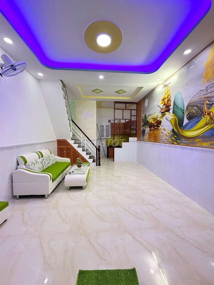 bà điểm nhà mới hoàn thiện khu trung tâm