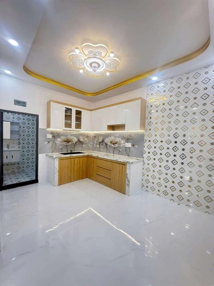 Nhà mới hiện đại ngày chợ đường thông