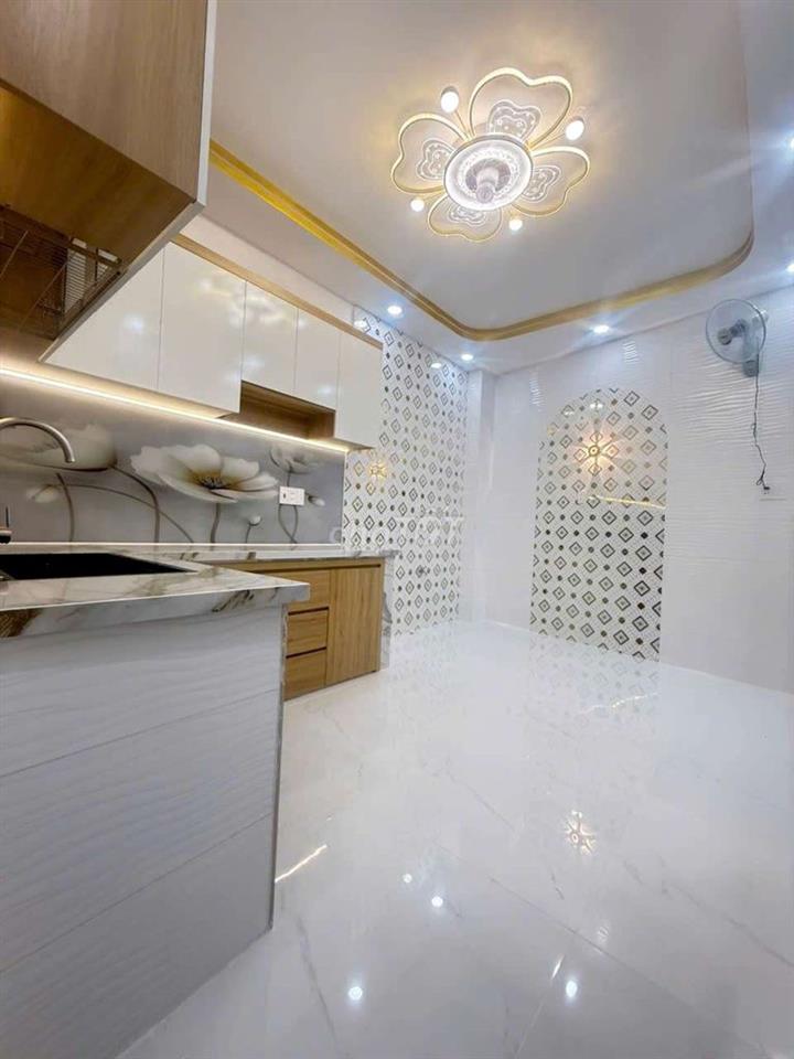 Nhà mới hiện đại ngày chợ đường thông