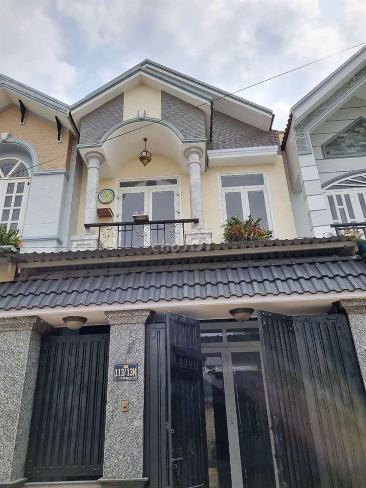 Nhà đường nhựa khu dân cư đúc lầu
