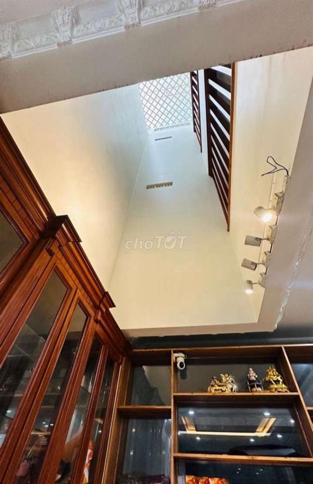 nhà hiếm quận 12