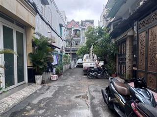 nhà mới xây đem valo ở