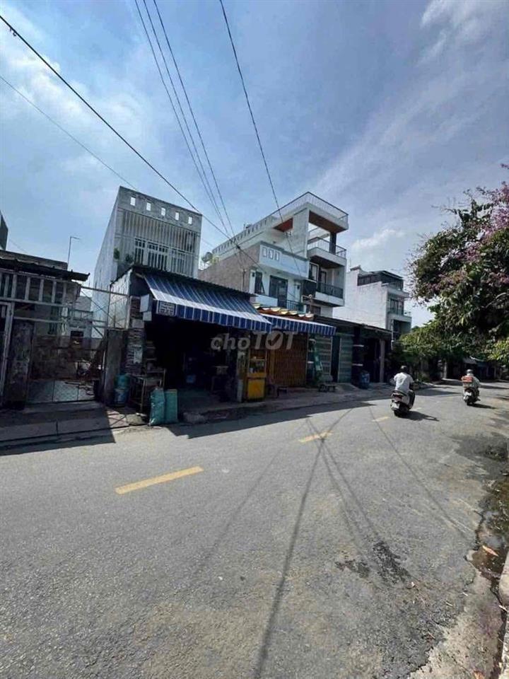 Nhà mặt tiền kinh doanh gần chợ Đông Thạnhp