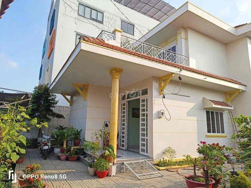 Biệt thự giáp quận 12 đường Nguyễn Ảnh Thủ
