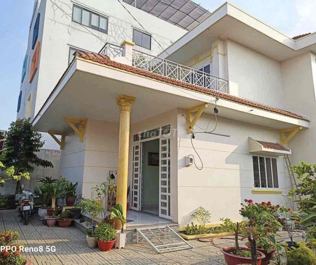 Biệt thự giáp quận 12 đường Nguyễn Ảnh Thủ