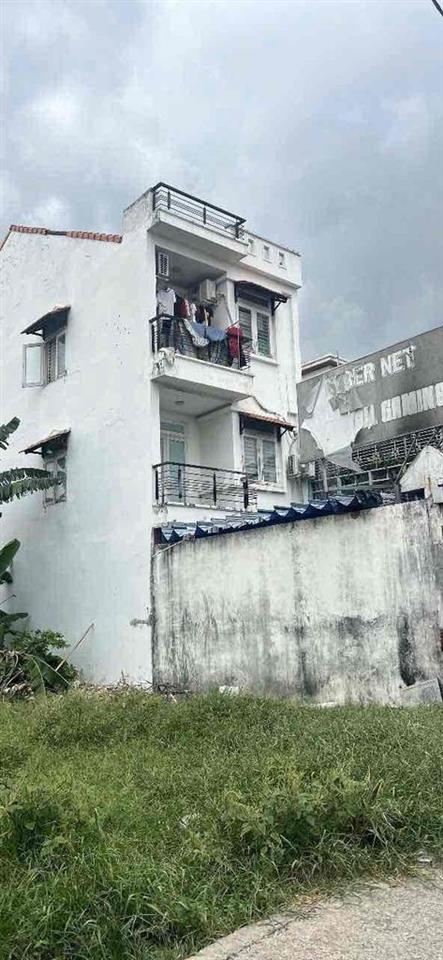 Nhà mặt tiền Đông Thạnh 3 - 1 trệt 2 lầu