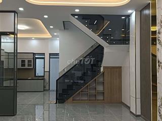 Nhà tốt Hóc Môn