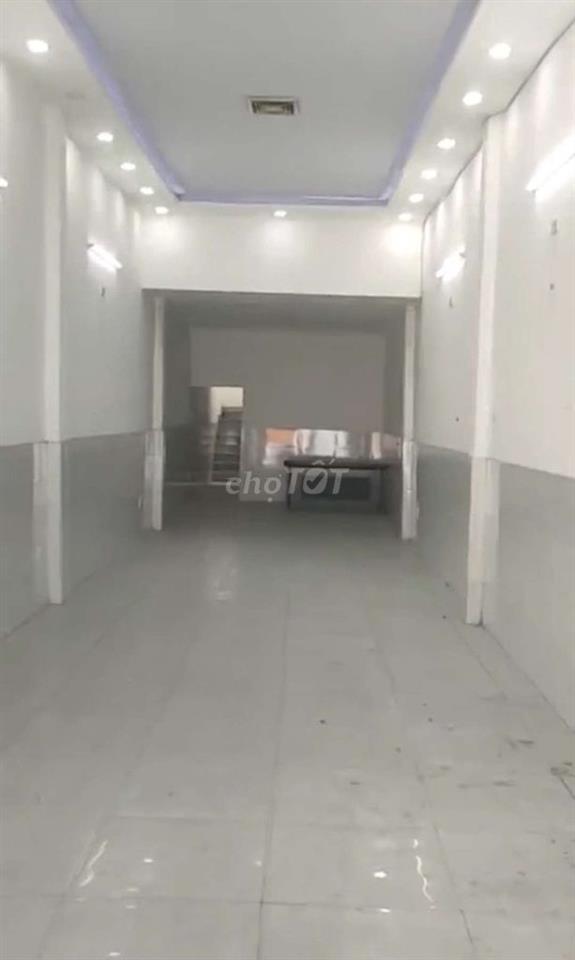 Nhà mặt tiền Bùi Công Trừng 