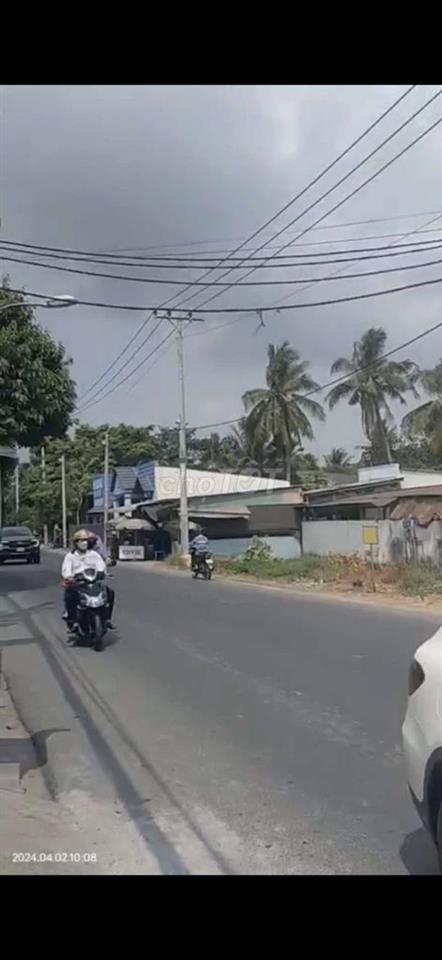Bán nhà mặt tiền đường Bùi Công Trừng