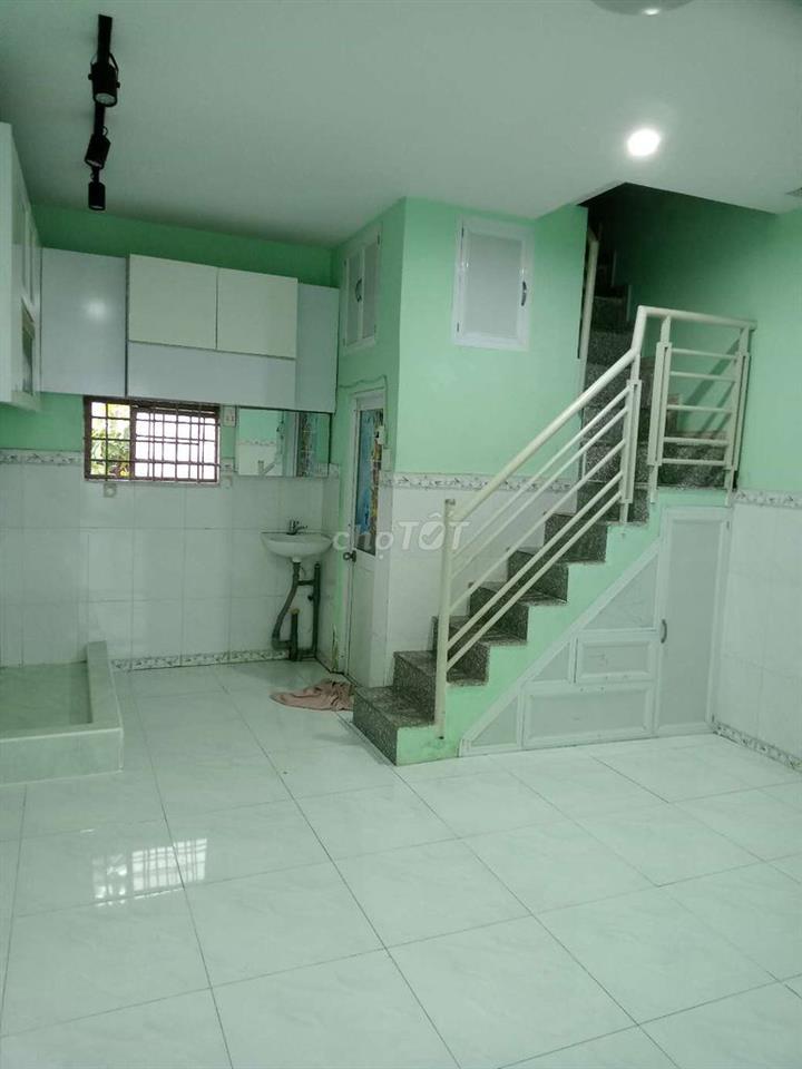 Nhà ở khu dân cư bà điểm gần nhiều tiện ích 