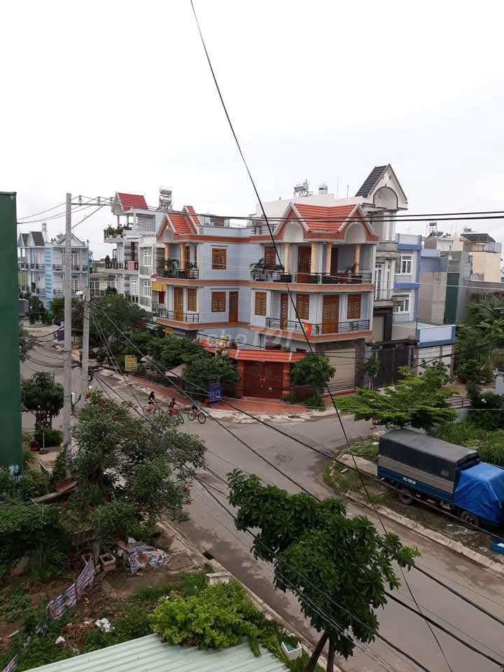 Nhà đang sale 6tỷ4 bao sang tên 1 trệt 2 lầu 5x24m2 full thổ cư sổ sẵn