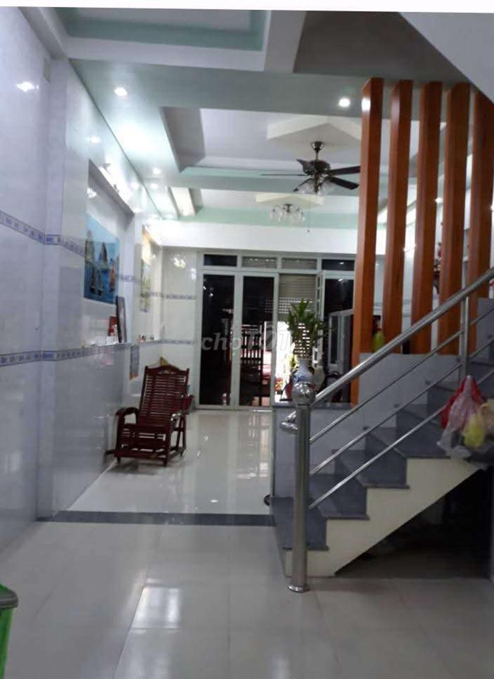 Nhà đang sale 6tỷ4 bao sang tên 1 trệt 2 lầu 5x24m2 full thổ cư sổ sẵn