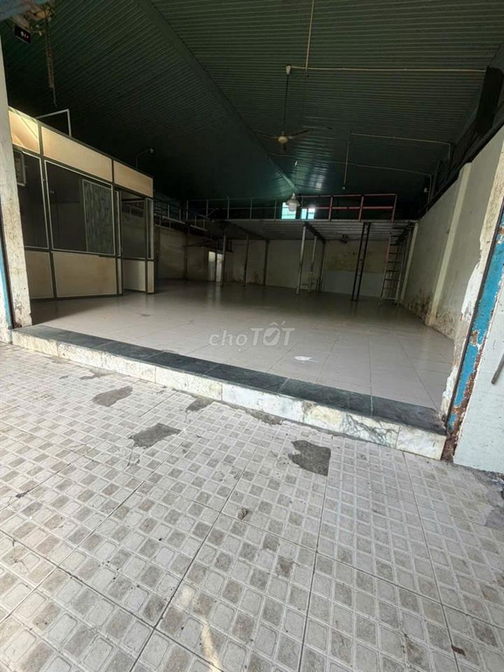 CHO THUÊ XƯỞNG 200M, ĐIỆN 3P, ĐƯỜNG 10M, CÁCH TÔ KÝ 200M