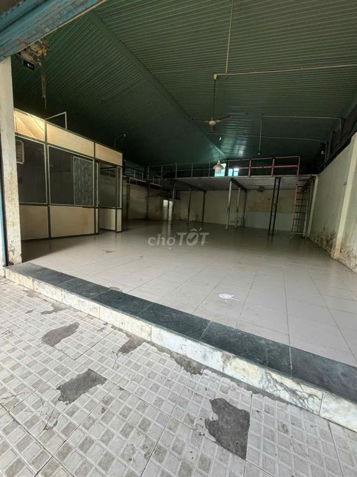 CHO THUÊ XƯỞNG 200M, ĐIỆN 3P, ĐƯỜNG 10M, CÁCH TÔ KÝ 200M