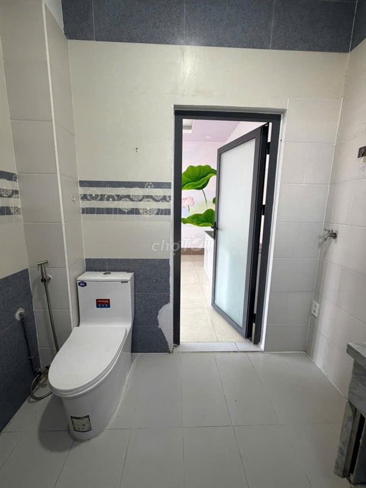 CHO NỮ THUÊ PHÒNG KHU BIỆT THỰ CAO CẤP, BẢO VỆ 24/24, GẦN HUFLIT