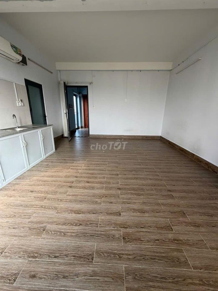 CHO NỮ THUÊ PHÒNG KHU BIỆT THỰ CAO CẤP, BẢO VỆ 24/24, GẦN HUFLIT