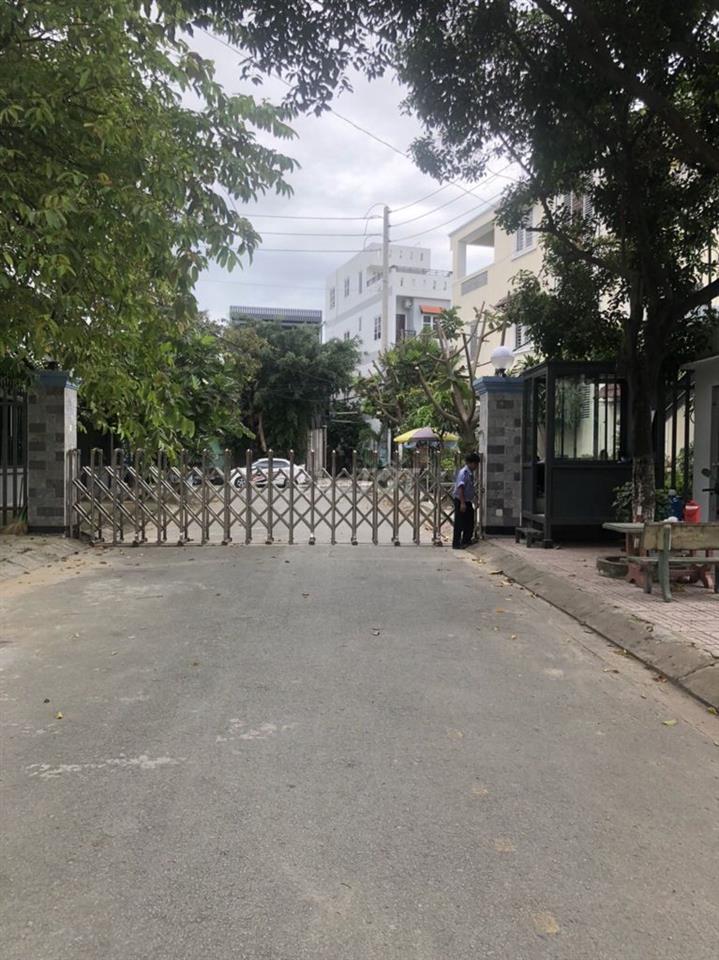 CHO NỮ THUÊ PHÒNG GẦN HUFLIT HÓC MÔN, KHU BIỆT THỰ, BẢO VỆ 24//7