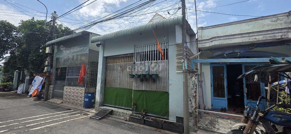 Nhà cấp 4 xã Bà điểm